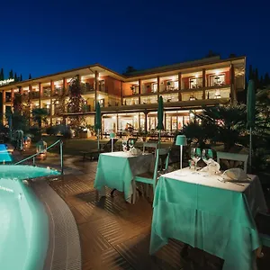 Hotel Madrina Lovely And Dynamic, Garda (Verona)